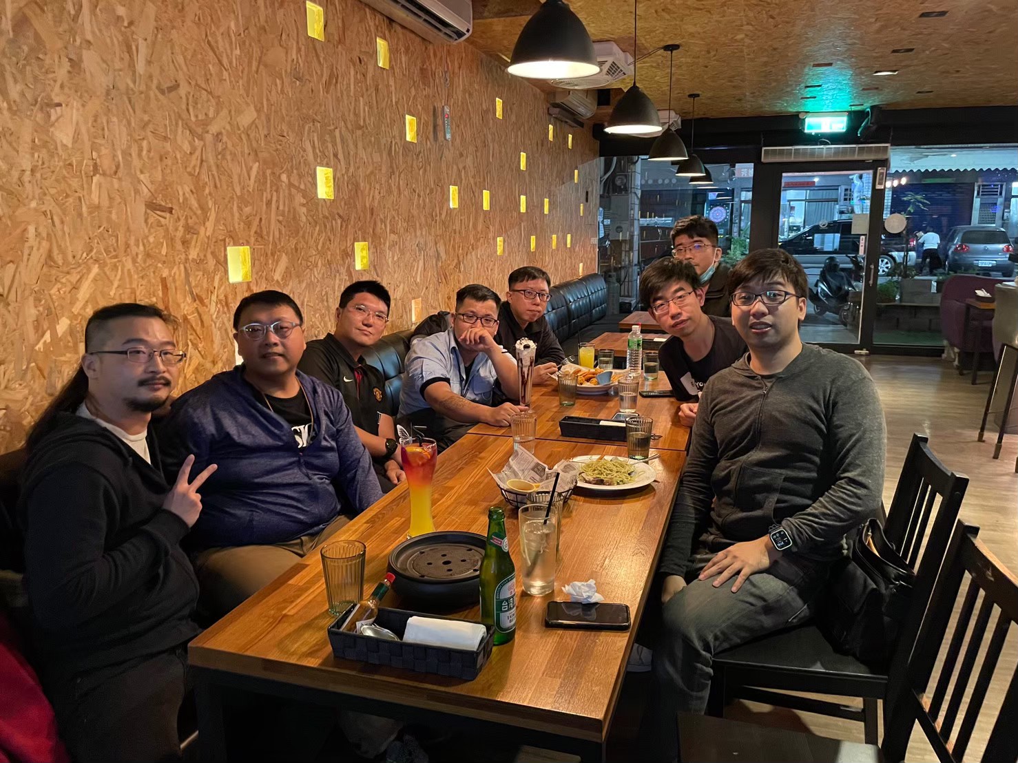 讀書會聚餐合照